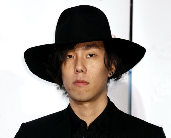 野田洋次郎の元カノは吉高由里子?歴代彼女がスゴすぎる顔ぶれだった